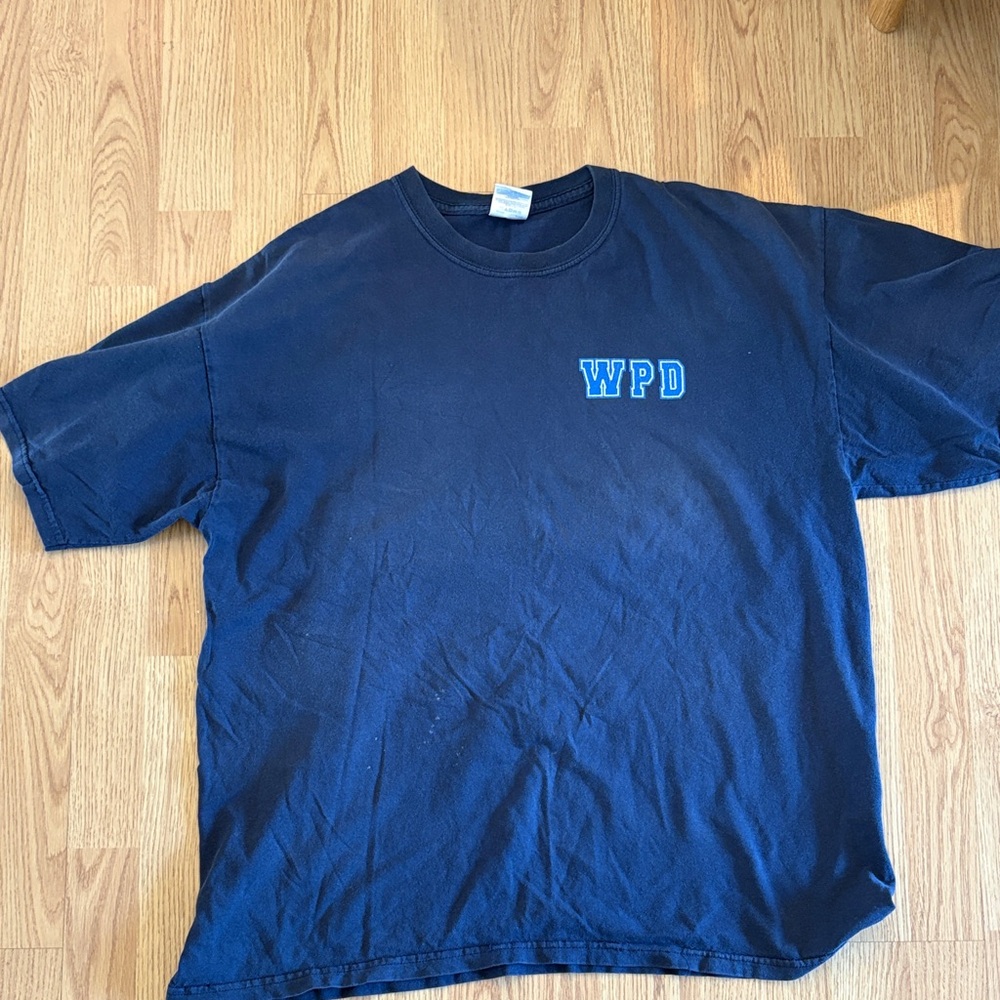 Gildan Navy Blue Men's Short Sleeve Tee